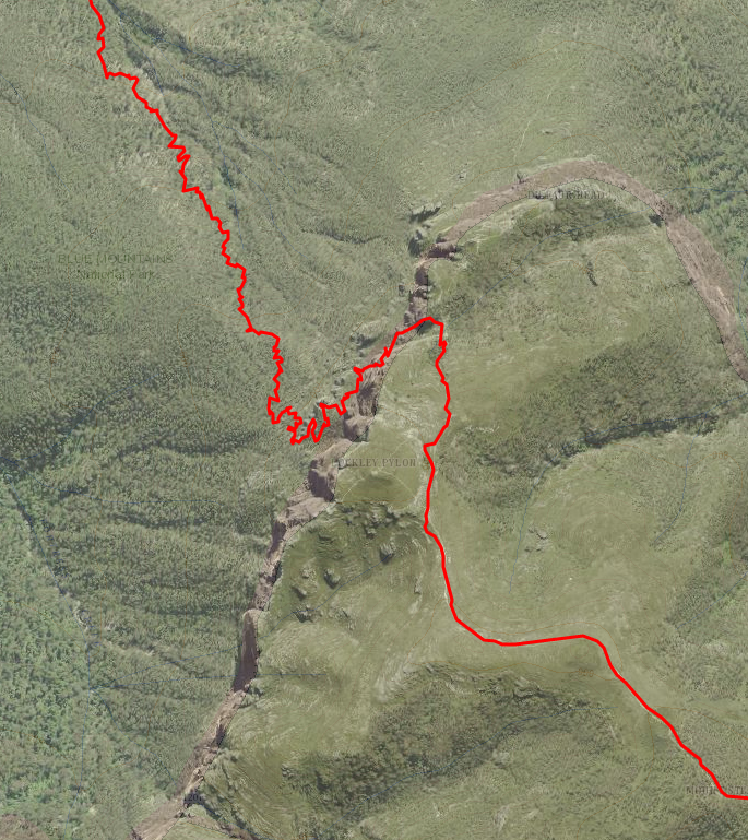 Keep right as you descend, then left to the small climbdown.