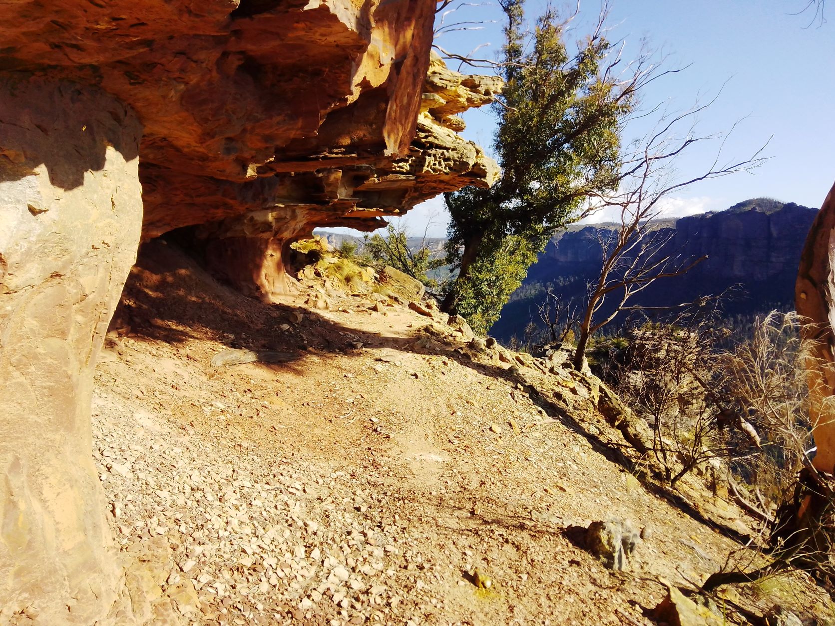 Brownes Path, Unnamed Gully and Lews Pass